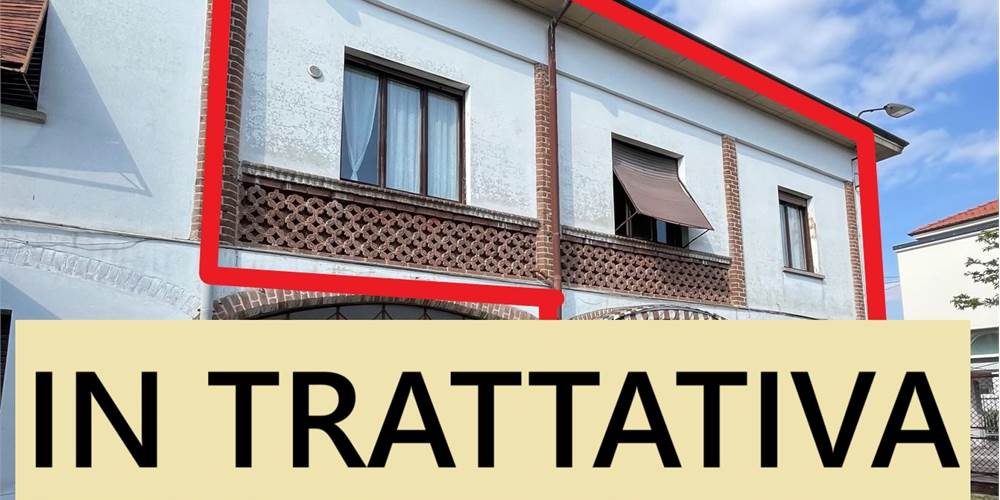 AMPIA PORZIONE DI CASA CON 2 APPARTAMENTI, GIARDIN
