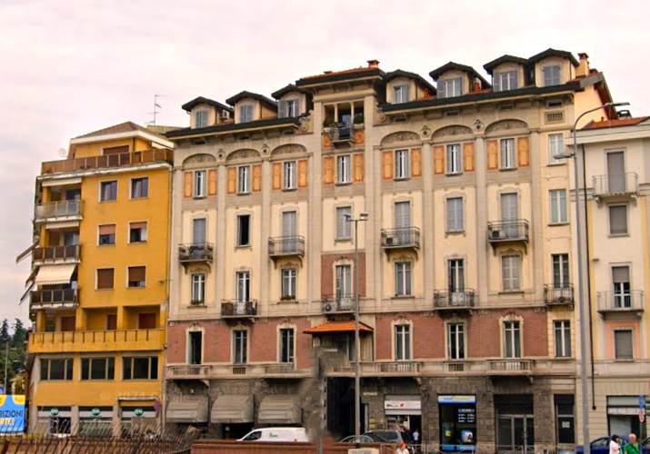 SIGNORILE TRILOCALE, DOPPI SERVIZI, AMPIO BOX