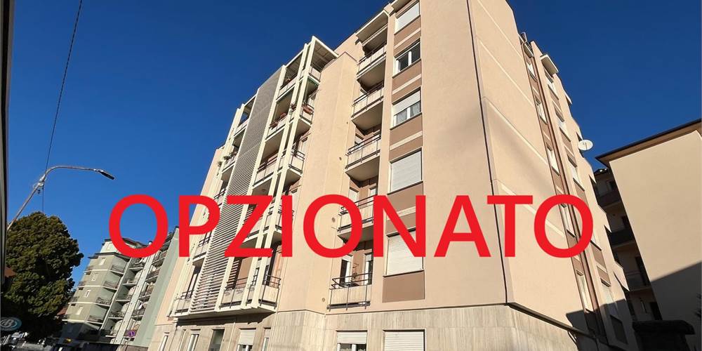 PIANO ALTO PANORAMICO AMPIO DUE LOCALI + SERVIZI