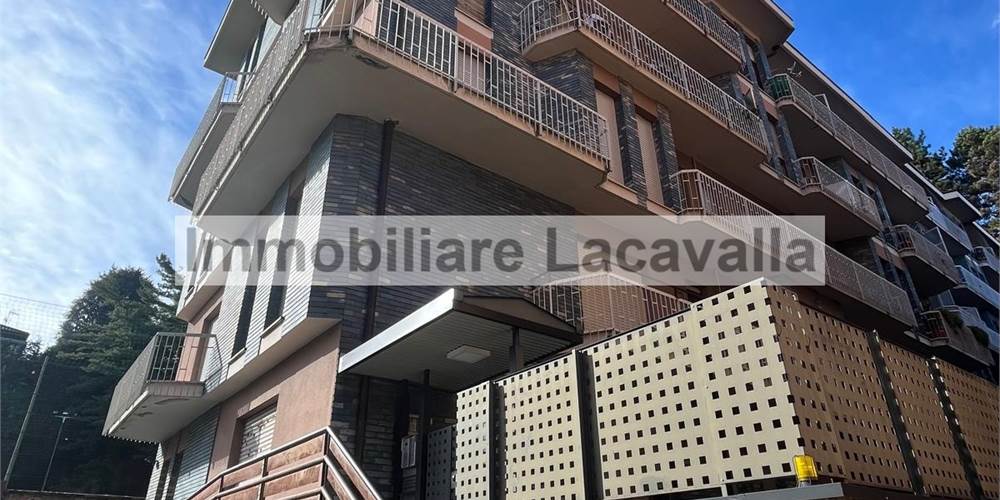 ZONA SERVITISSIMA TRILOCALE CON BOX